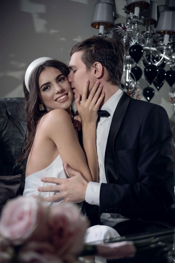 Aantrekkelijke jonge vrouw
